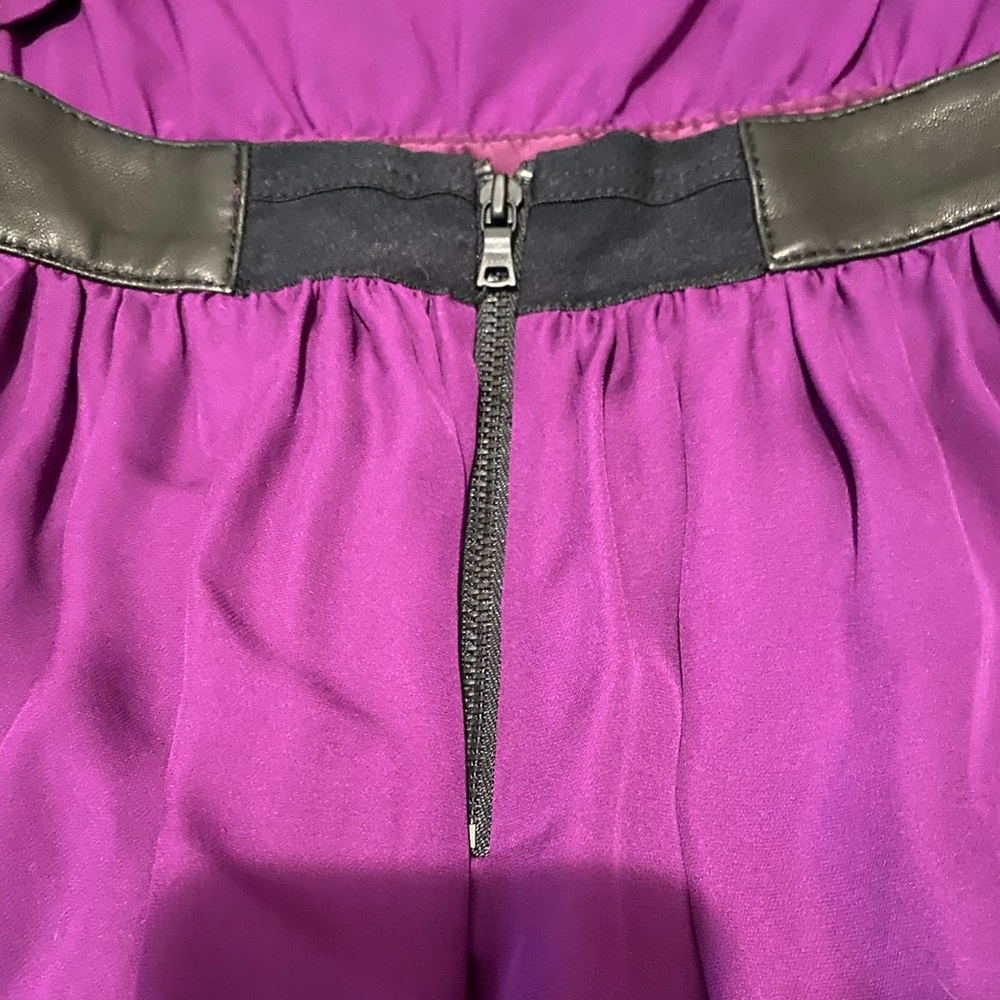 Alice + Olivia purple silk and leather party dress with cutout at back - Picture 9 of 13